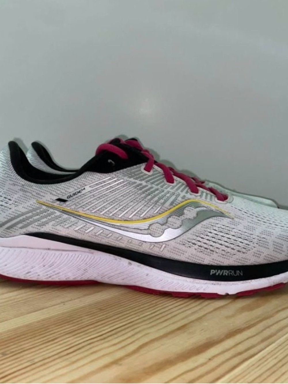 Saucony Guide 14 Gray Athletic Running Shoes Womens Size 11